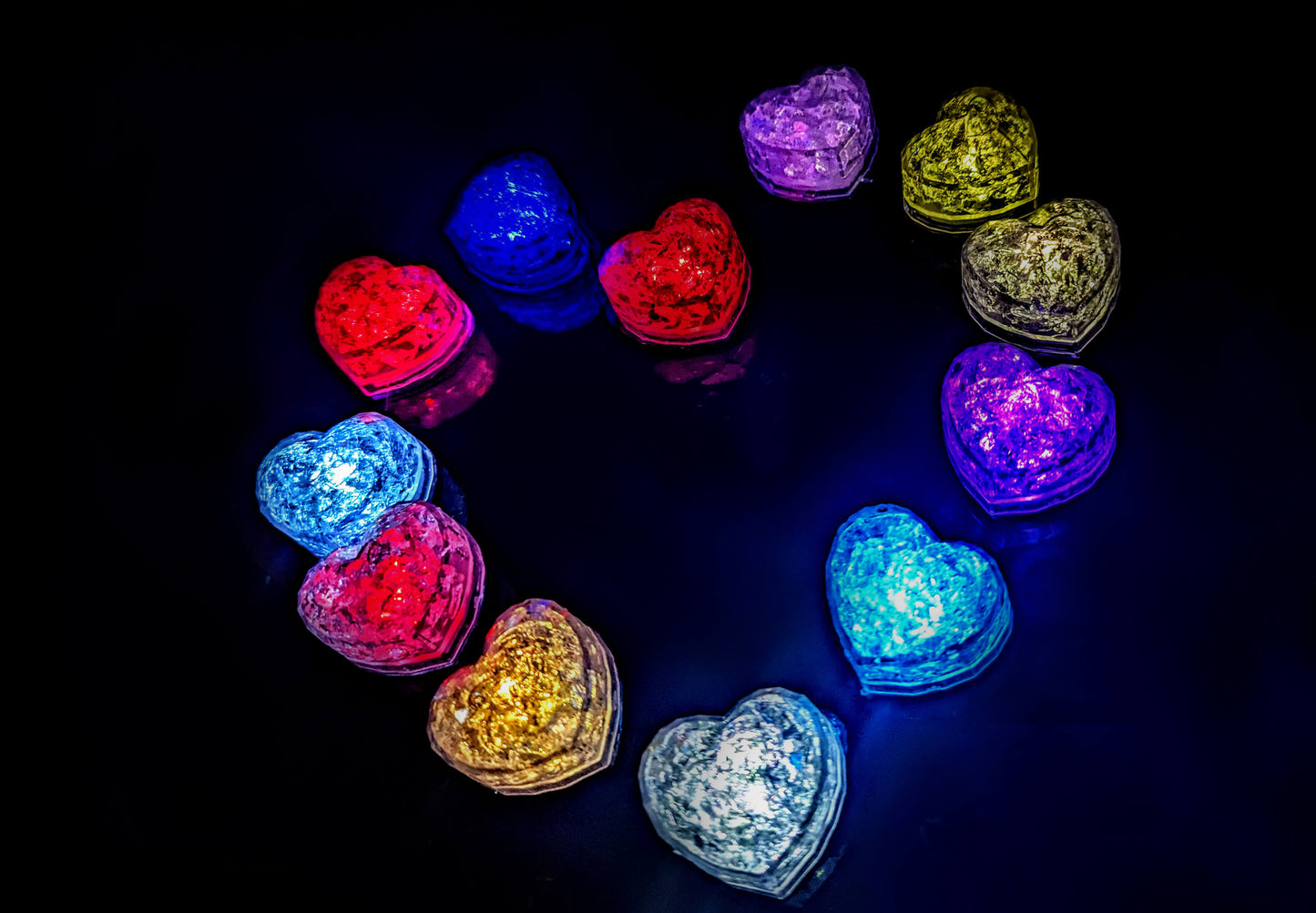 LED Eiswürfel Herz 12er Pack – Romantische Party-Dekoration
