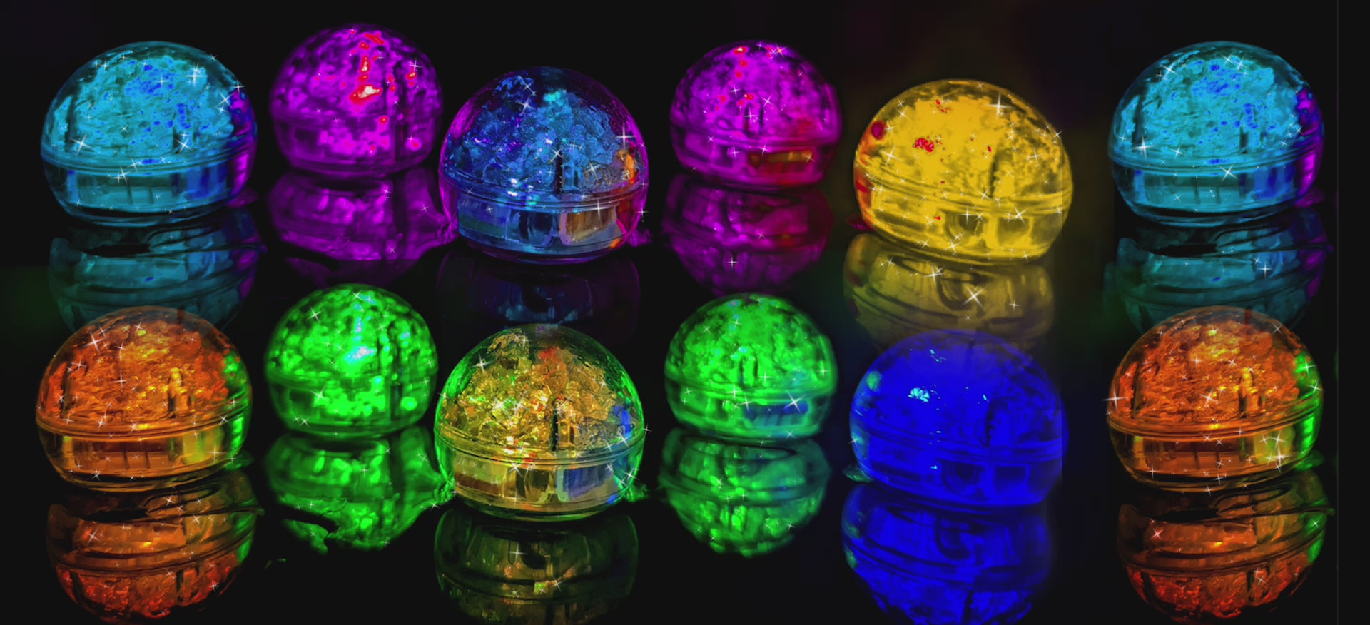 LED Eiswürfel Kugel 12er Pack – Leuchtende Getränkedekoration